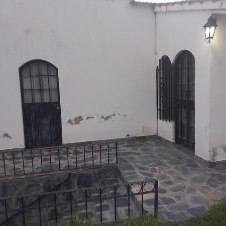 Hostel Alto Alberdi Кордова Екстер'єр фото