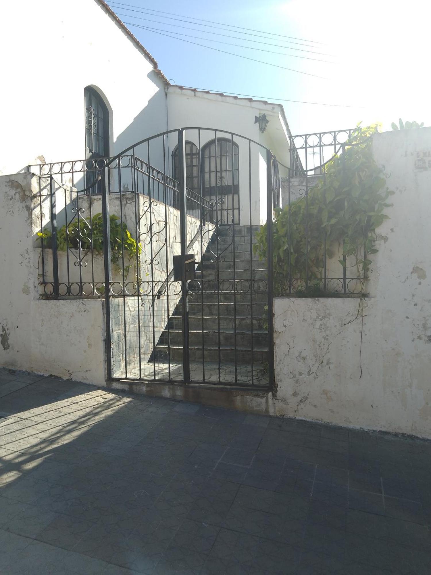 Hostel Alto Alberdi Кордова Екстер'єр фото